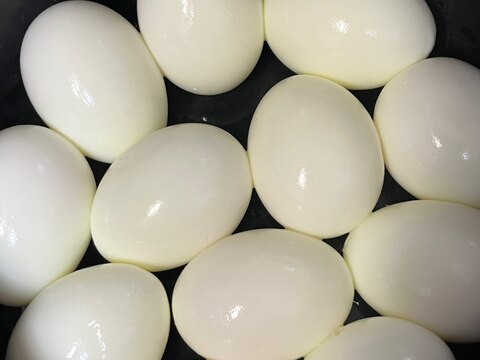 道具ゼロ♪キレイなゆで卵の作り方
